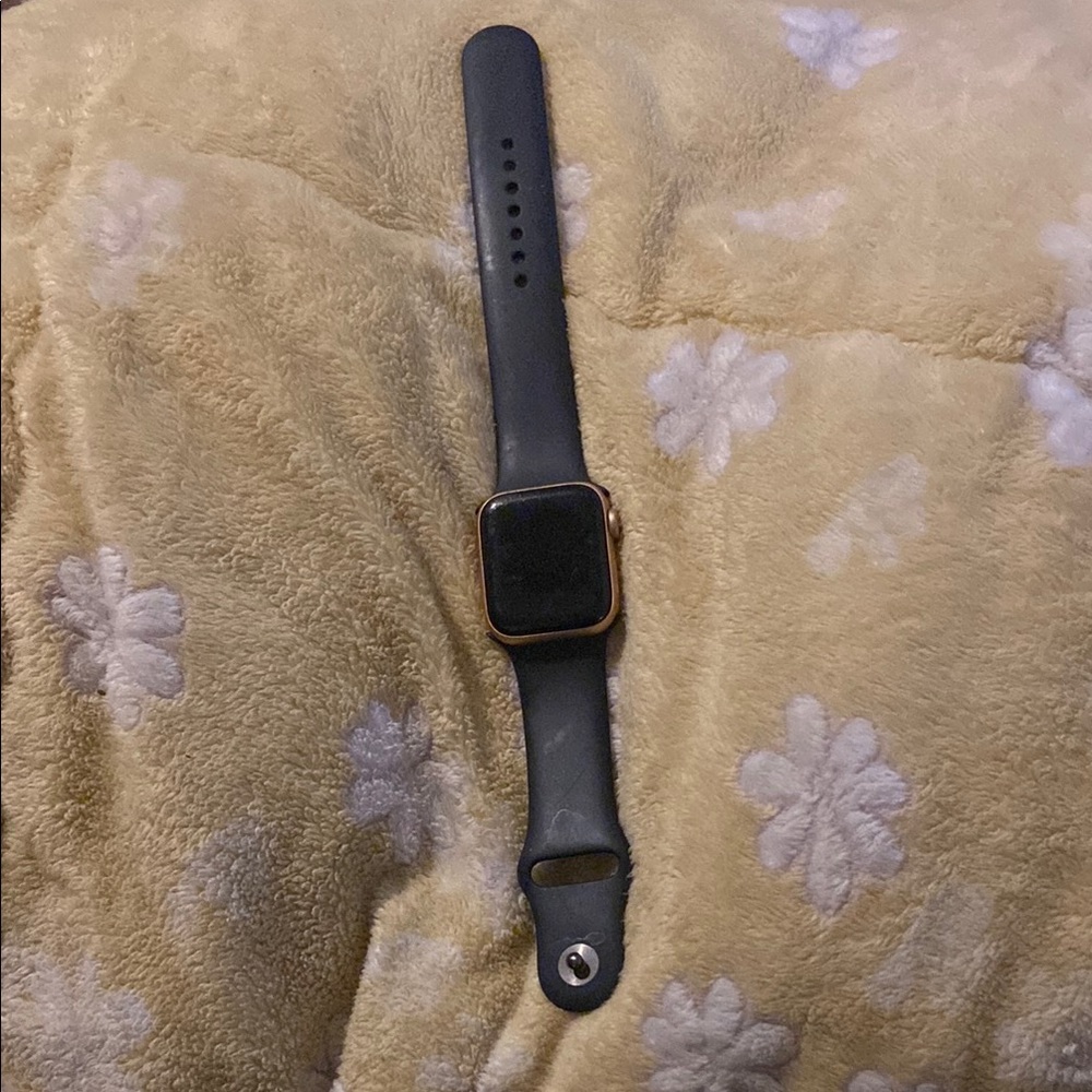 Elegant Black Smartwatch with Gold Accents
